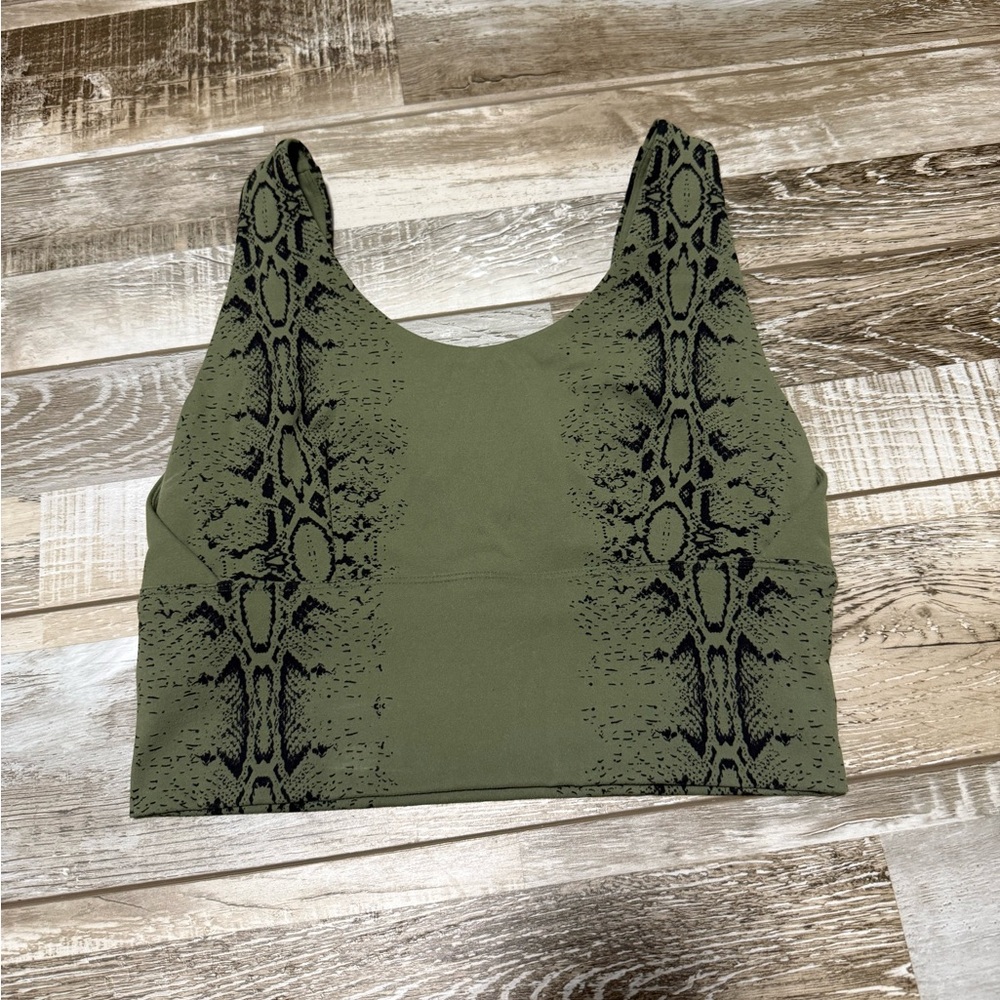 CNC Curves N CombatBoots Sports Bra Activewear Snakeskin Green Size M